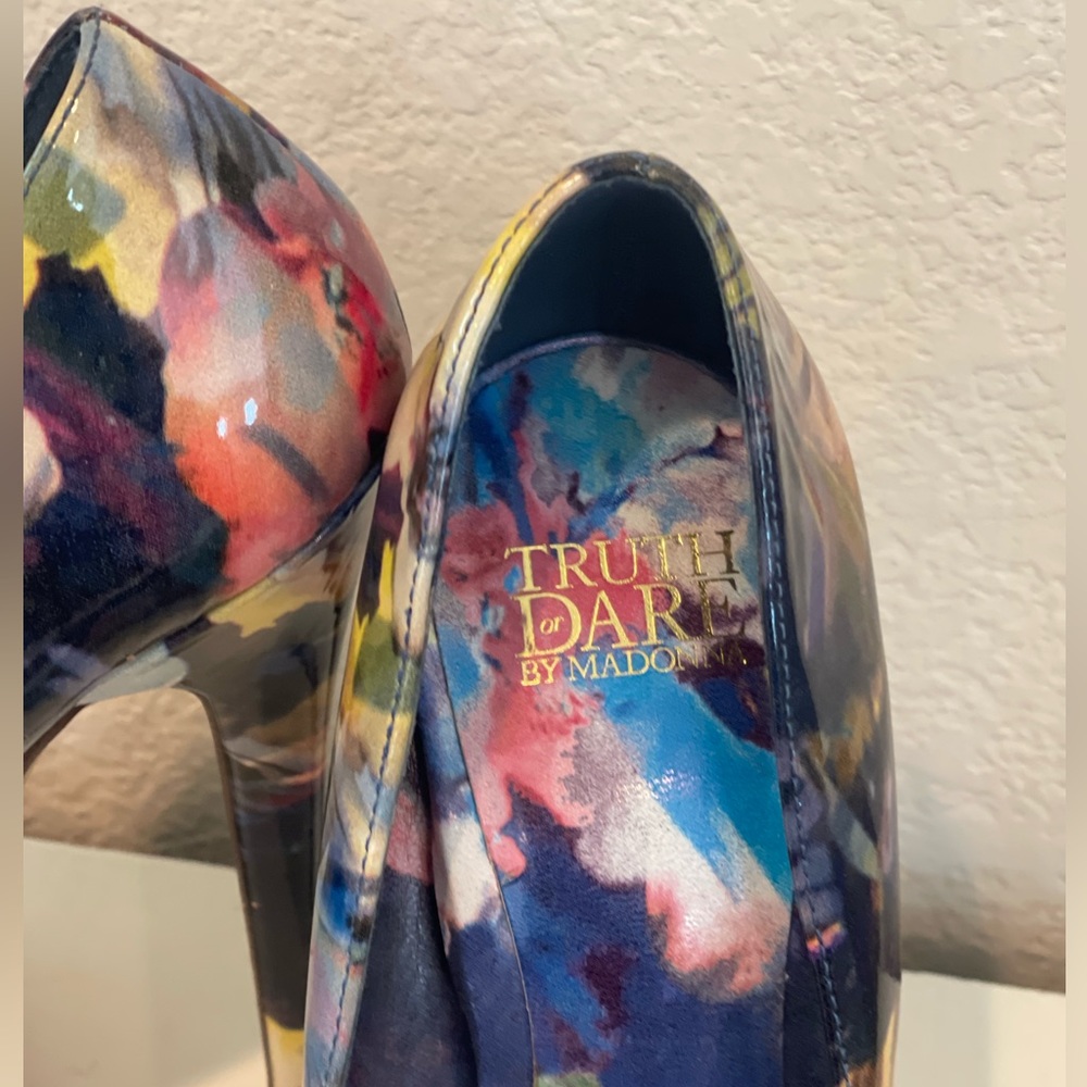 Truth Or Dare Pumps By Madonna - Stiletto - Picture 10 of 11
